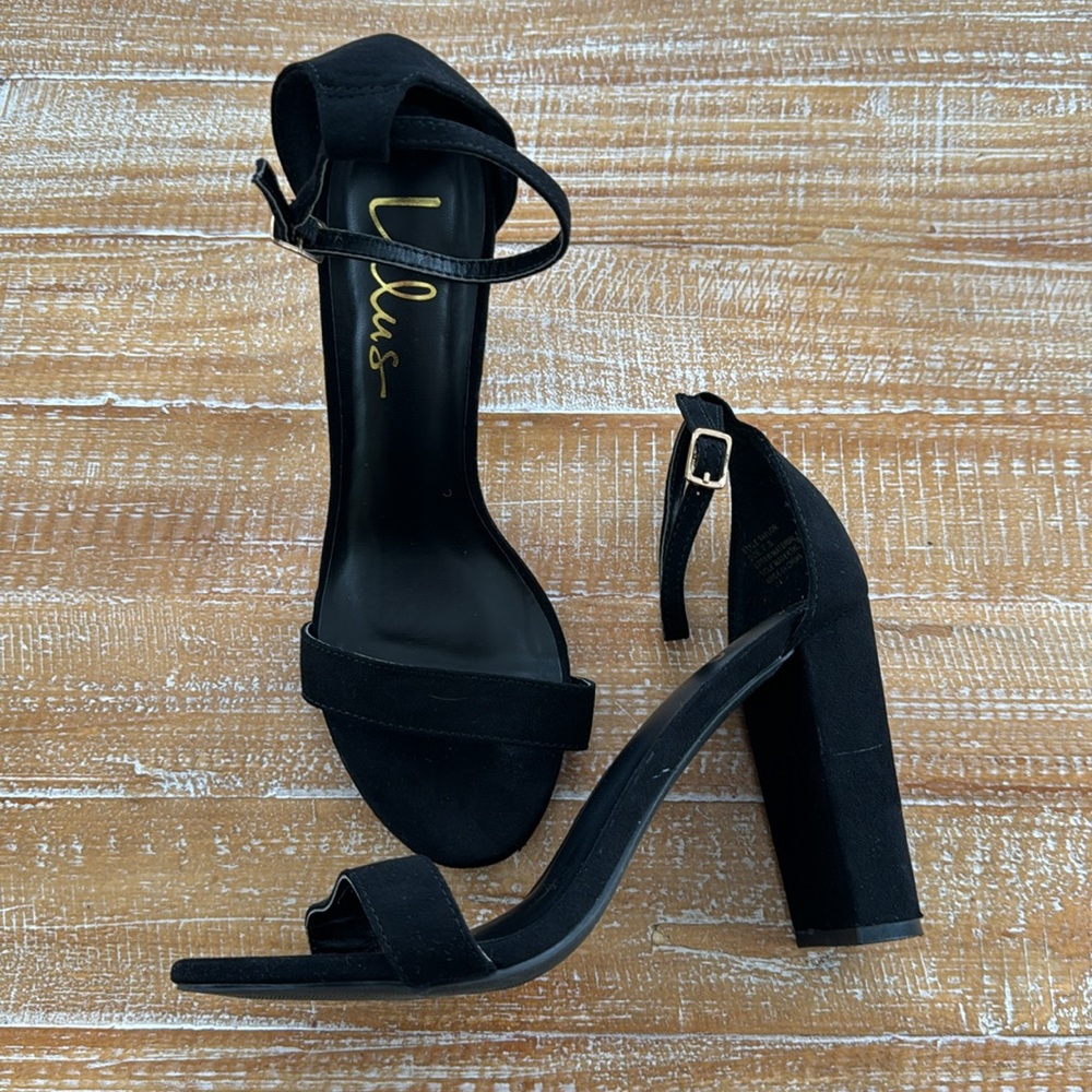 Lulus 4” Heels - Picture 2 of 7